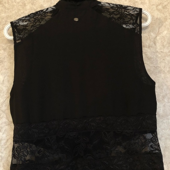 Guess Button Down Top Medium - Picture 7 of 8